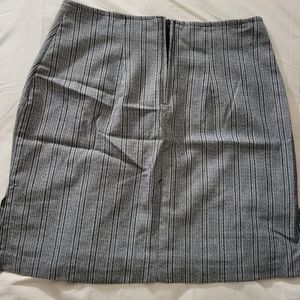 Womens Tribeca Studio Skirt 9 Charcoal with Black strips